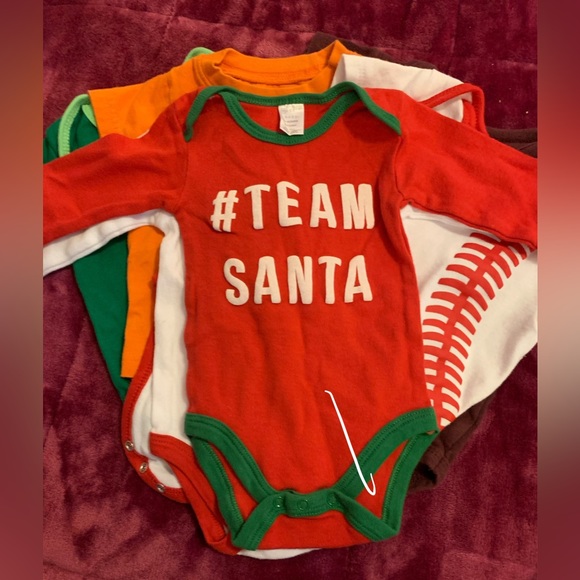 🍼🍼🍼Misc baby boy onesies most never worn-no stains   3-6 months - Picture 2 of 6